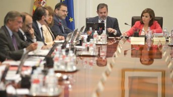 La Comisión General de Secretarios de Estado y Subsecretarios analiza el techo de gasto que será aprobado mañana